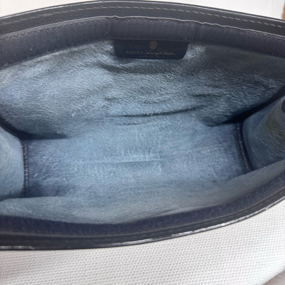 Authentic GUCCI GG Monogram Supreme Vintage Clutch – Navy Blue - Picture 14 of 14